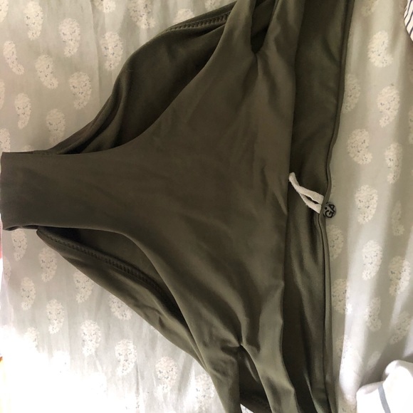 Garage bikini top and bottom - Picture 4 of 5